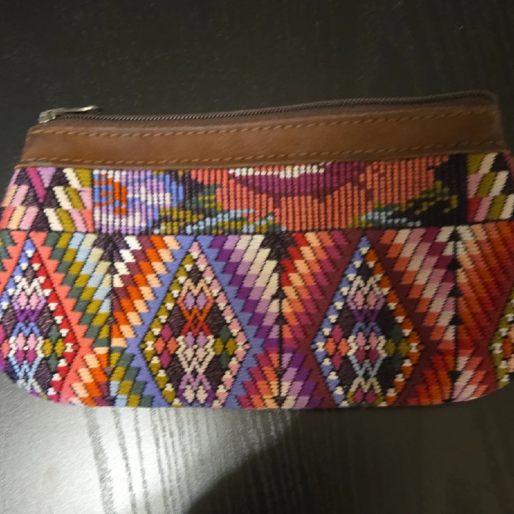 Nena & Co. Embroidered Multicolor Geometric Wristlet